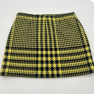 Rare Vintage Versace Fall 2004 yellow houndstooth mini skirt, sz xs/ 0/ 25
